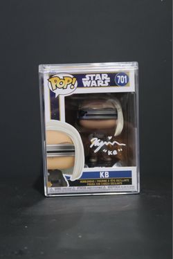 StarWars Skeleton Crew KB Signed by Kyriana Kratter SWAU Authenticated Funko  Protector