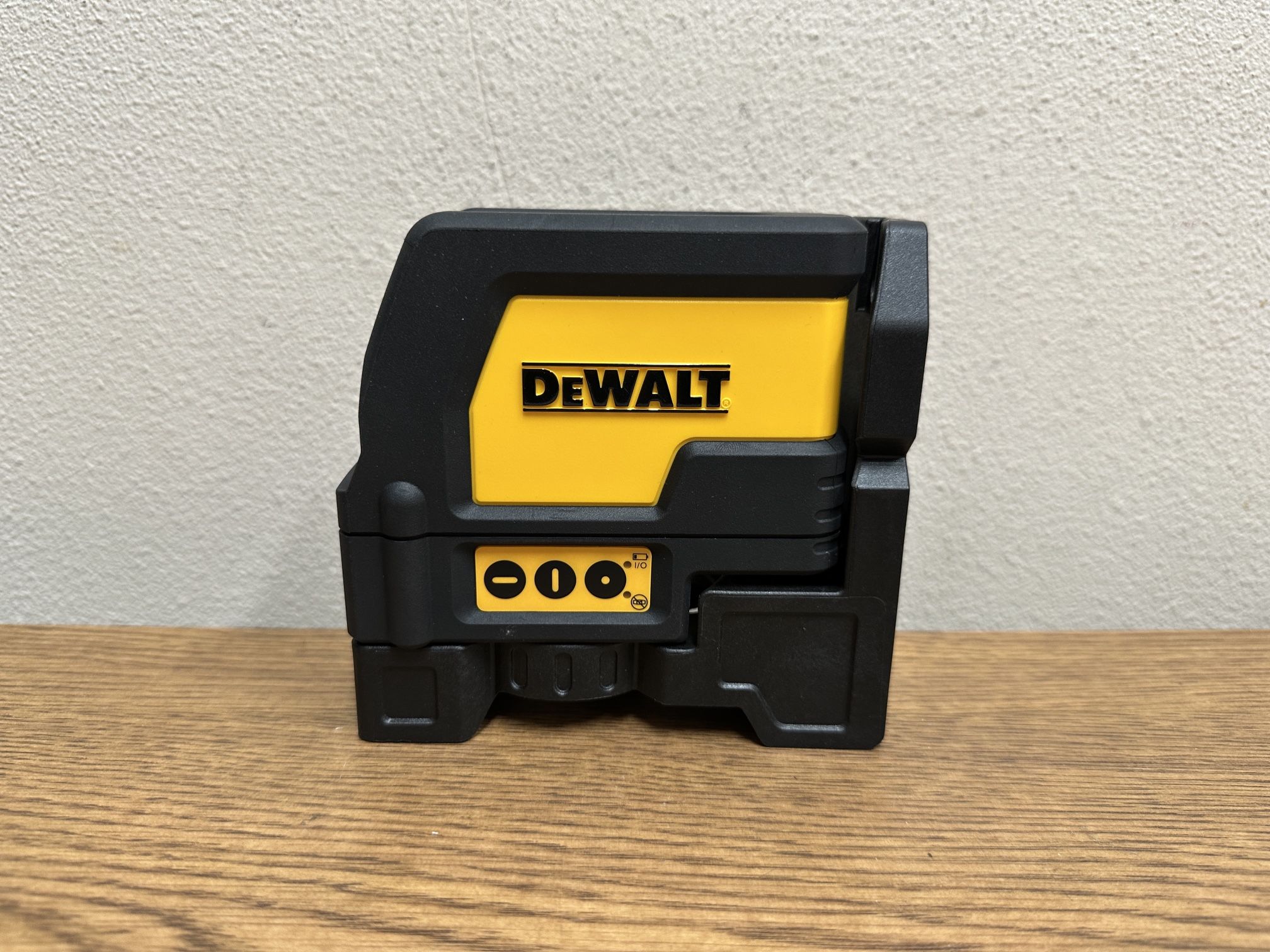 DEWALT DW0822B 165 ft. Red Self-Leveling Cross-Line and Plumb Spot Laser Level with (3) AAA Batteries