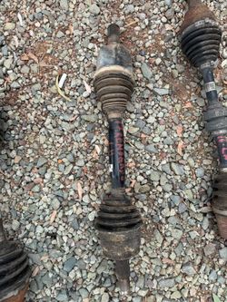 2017 Jeep Renegade Driver/Left Side Axle