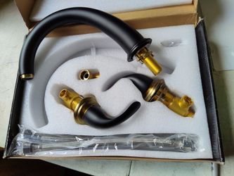 Sumerain deck mount Roman Bathtub Faucet In Black And Gold