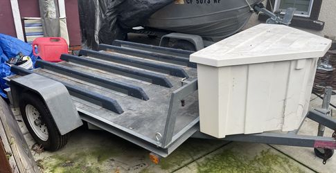 Utility Trailer with Storage Box