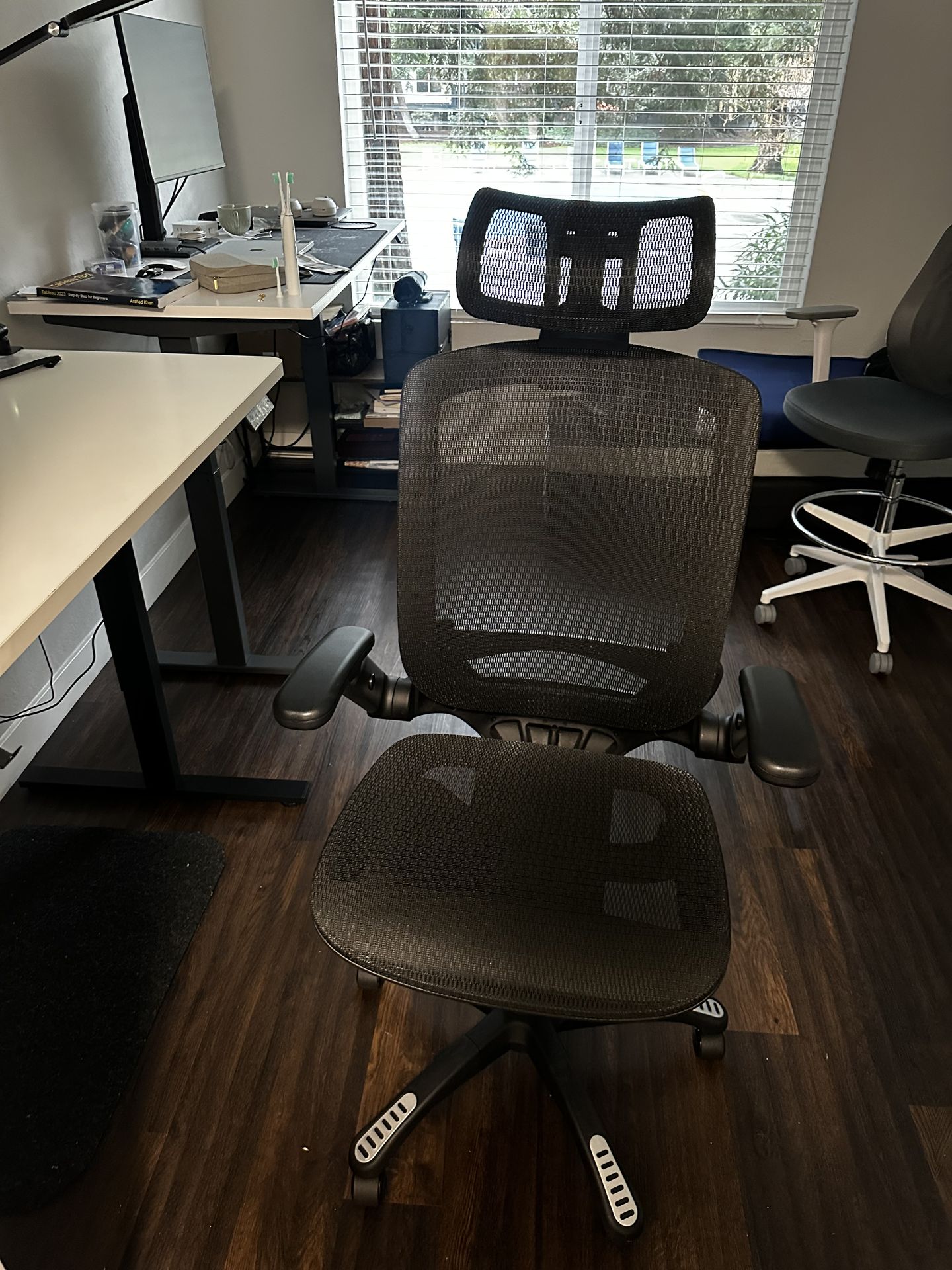 Office chair new