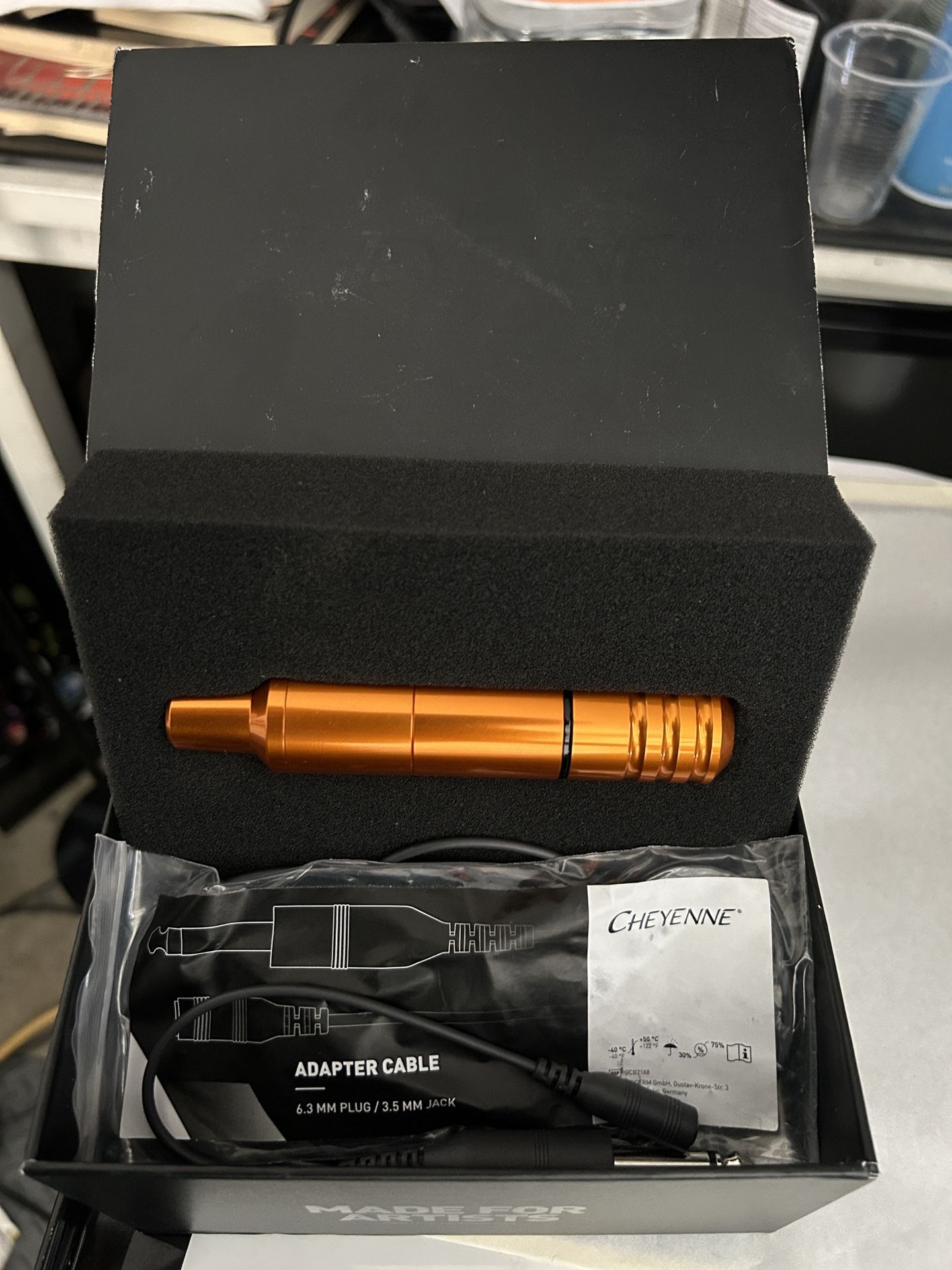 Cheyenne Hawk Pen (like New)