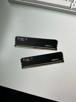G.Skill Flare X5 32GB (2 × 16gb)