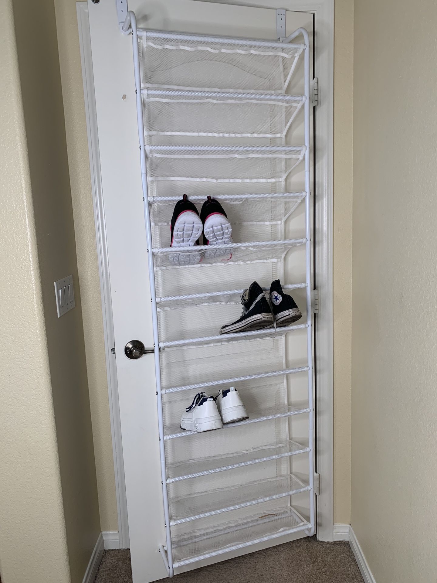 Adjustable closet Rod + Over The door Shoe Organizer