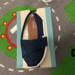Toms
