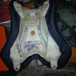 04-06 Yamaha Yzf R1 OEM Seat 