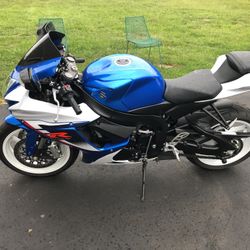 Suzuki 600 GSX