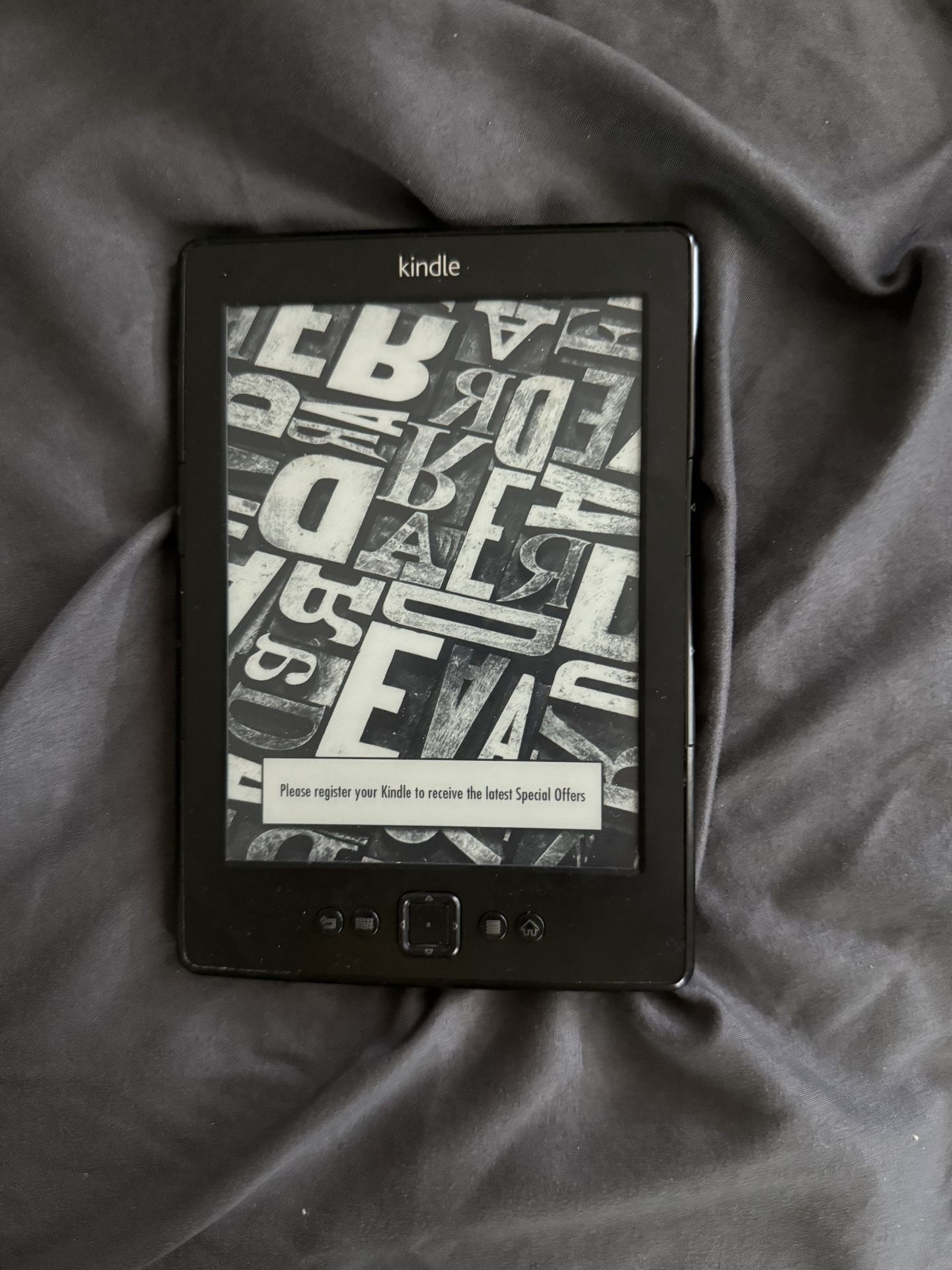 Amazon Kindle (4th Gen) D01100 WiFi - 6" Works Great