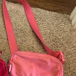 Lululemon Everywhere Belt Bag