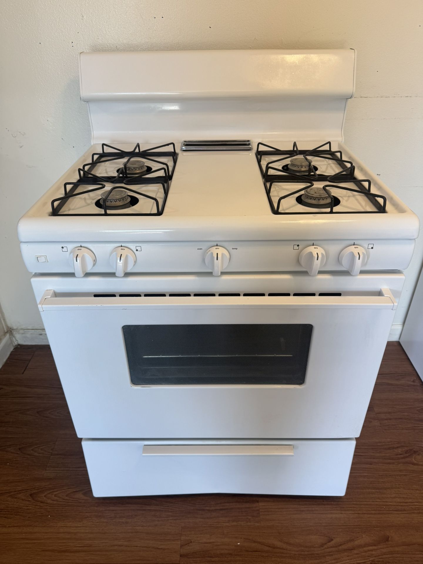 Frigidaire Stove