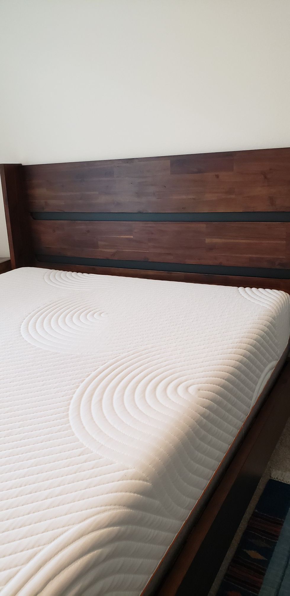 Platform Queen Bed with mattress