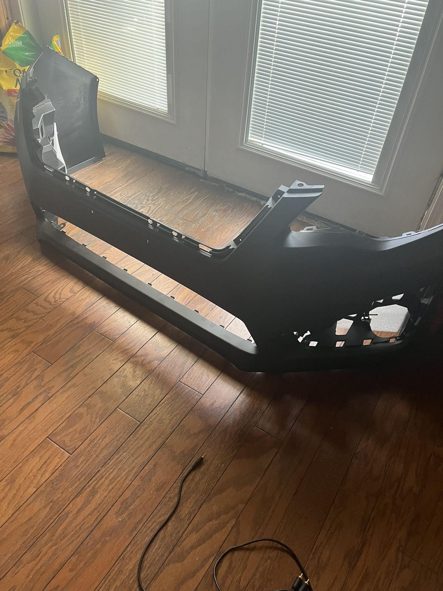 BRAND NEW NEVER USED. Subaru Impreza 2016 Front Bumper Cover And Side Mirror 