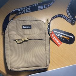 *BEST OFFER* Supreme Shoulder Bag (SS18) TAN