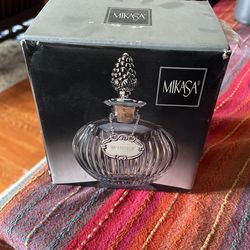 Mikasa whiskey Decanter - New