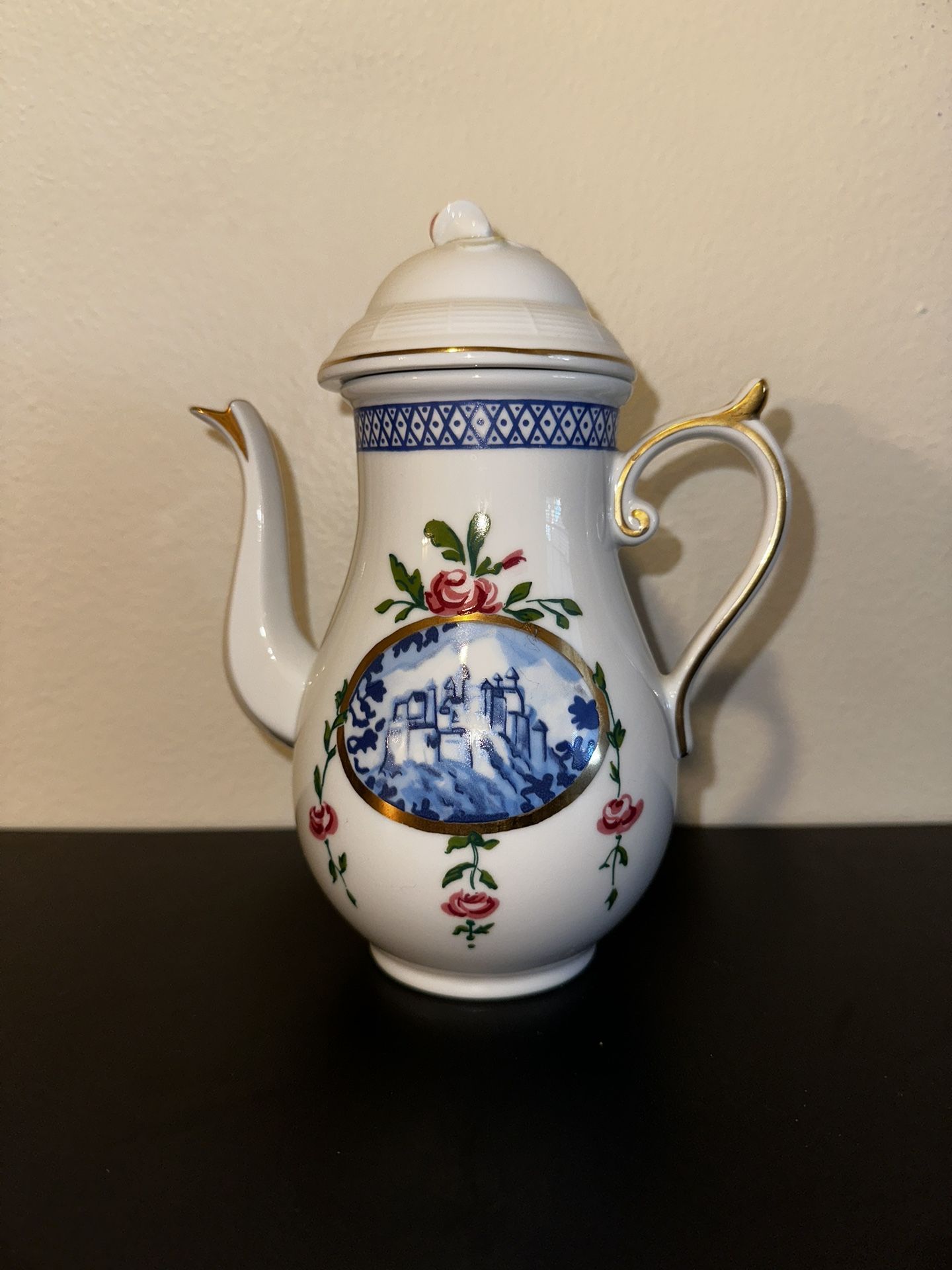 Rare Orient Express Tea Pot Gold Leaf Trim