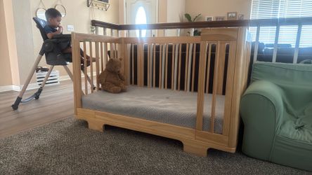 Babyletto Yuzu 8in1 bassinet to toddler bed