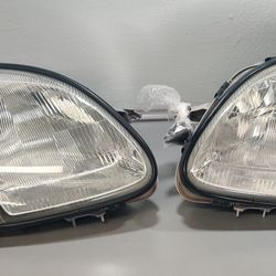 Genuine Mercedes Headlight Assembly Set – R170 SLK230 (1997–2004) & SLK320 (2001–2004)