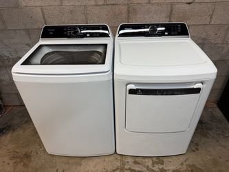 BRAND NEW FRIGIDAIRE WASHER AND ELECTRIC DRYER SET
