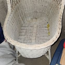 104 YO Bassinet