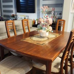 Dining Room Set With 6 Chairs
