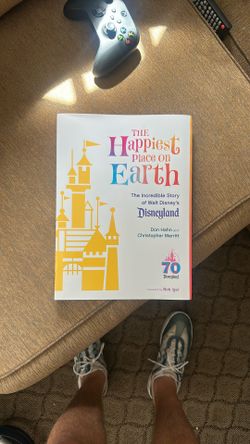 Disneyland Story Book NEW