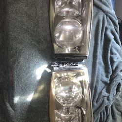 Ram 1500 Headlights 