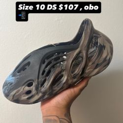 Yeezy Foam RNR MX Cinder ( Size 10 ) DMV 📍