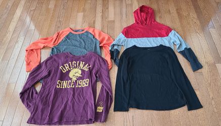 Boys Large Long Sleeve Tee's