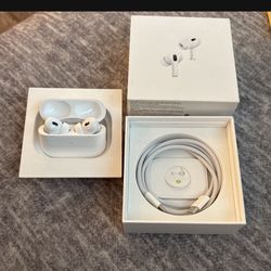 Apple AirPods Pro (2nd Generation) In Ear MTJV3LL/A *EXCELLENT*