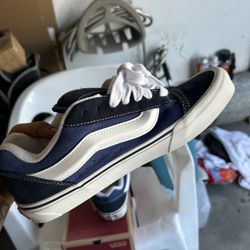 Vans size 10 knu style 