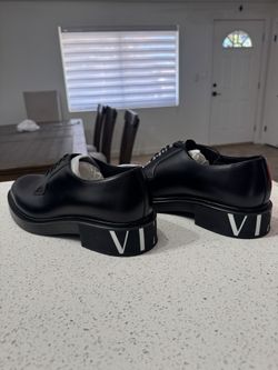Men’s Valentino Black Leather Laced Size 44.5