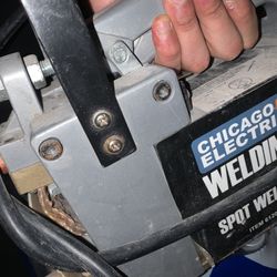 chicago electric welder 120 volt spot