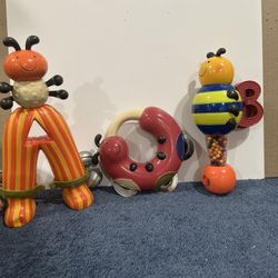 Baby    Rattles   Set   Of   3   
