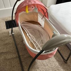 Electric Baby Bassinet Cradle Swing Rock Bed, bluetooth Play Music, Remote Controller
