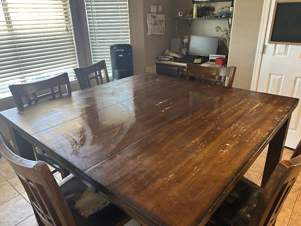 Free Dining Table With Chairs