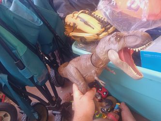 Toy dinosaur