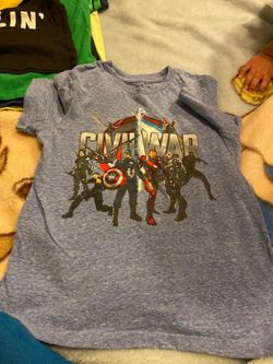 Boys shirts size 5-6T 24 pieces