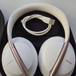 Bose 700 Noise Cancelling Wireless Bluetooth Headphones