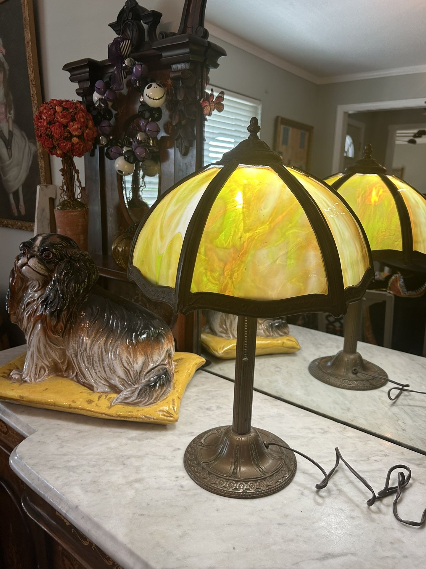 Antique Art Nouveau Green & Carmel 6 Panel Slag Glass Table Lamp