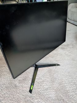 2 LG UltraGear Gaming Monitor used. Damge