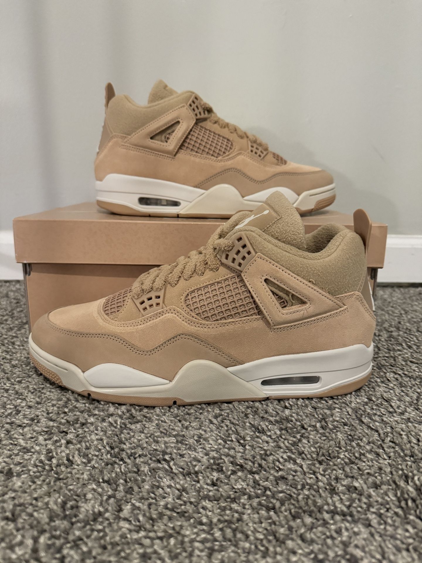 Air Jordan 4 Retro Cozy Girl Women’s Size 12 / Men’s Size 10.5 (SKU: HV0823-200)