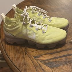 Nike VaporMax Tennis Shoes/ Sneakers 