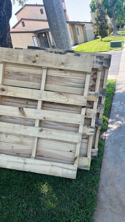 Free 3 Pallet