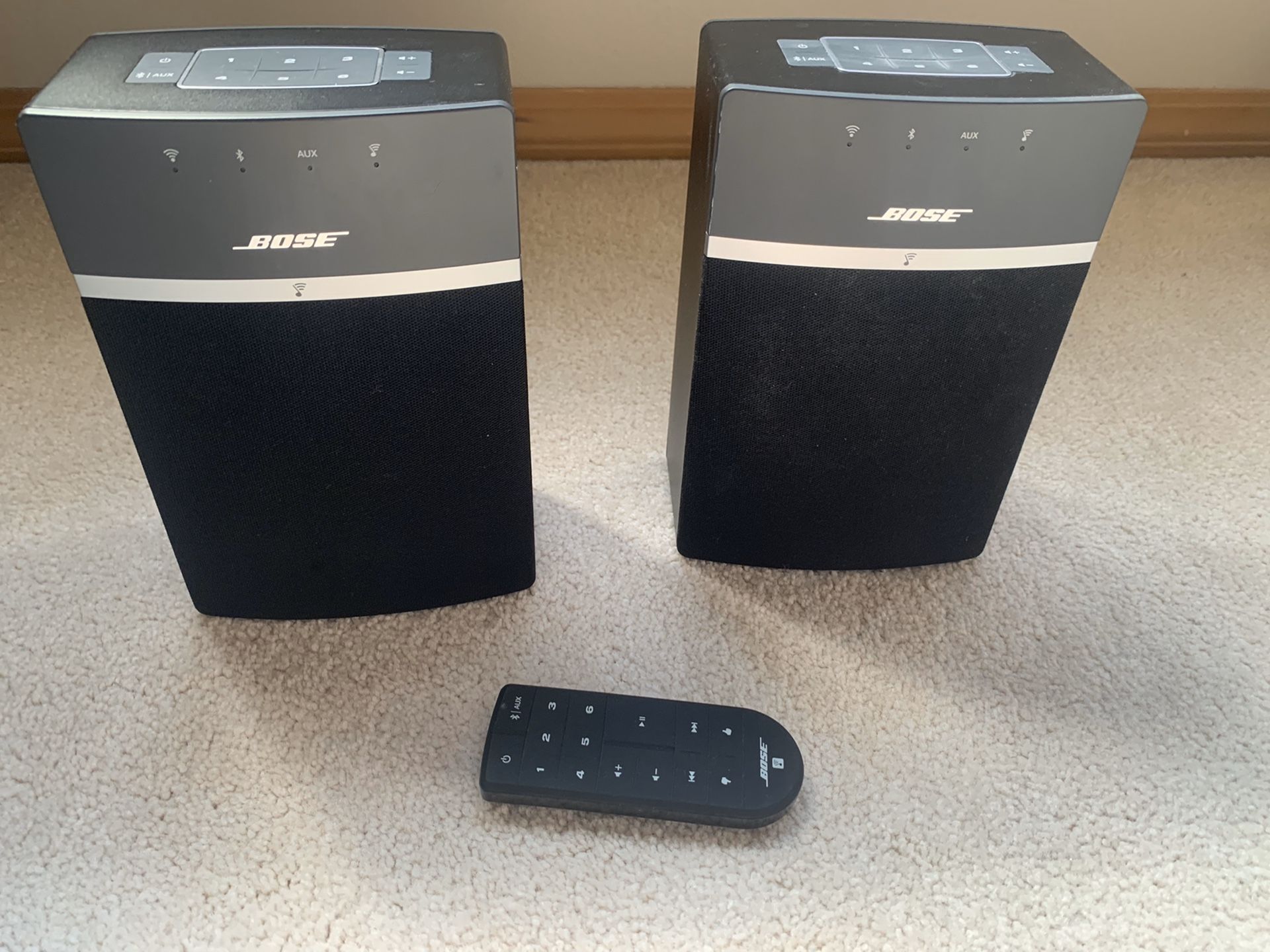 Bose SoundTouch 10 (2 of them)