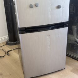 mini Refrigerator 