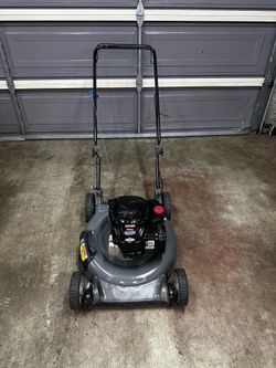 Mower lawnmower runs great
