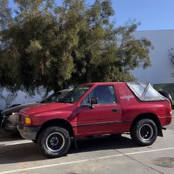 1990 Isuzu Amigo