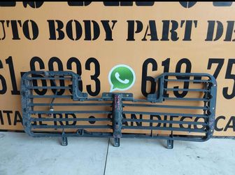 2014 2015 2016 2017 2018 CHEVROLET SILVERADO.  1500. AIR  SHUTTER