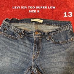 Women’s levis 524 Super low Size 9